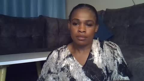 Snapshot of shiksmson chatting on 09/28/25, 06:13 shiksmson online show from 09/28/25, 06:13