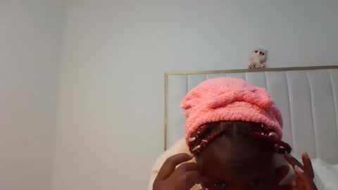 Shilla online show from 03/07/26, 07:33