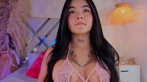 shimmer_lure online show from 11/15/25, 08:38