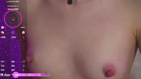 Snapshot of shine_lines chatting on 03/12/25, 07:17 L I A online show from 03/12/25, 07:17