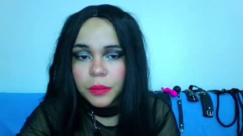 Snapshot of shineex chatting on 01/27/25, 11:00 Shinee online show from 01/27/25, 11:00