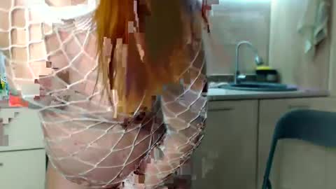 Snapshot of shinelikea_diamond chatting on 01/28/25, 09:40 Alexis online show from 01/28/25, 09:40