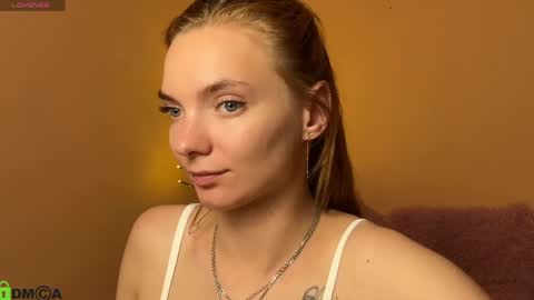 Snapshot of shinelikea_diamond chatting on 05/04/26, 06:37 Alexis online show from 05/04/26, 06:37