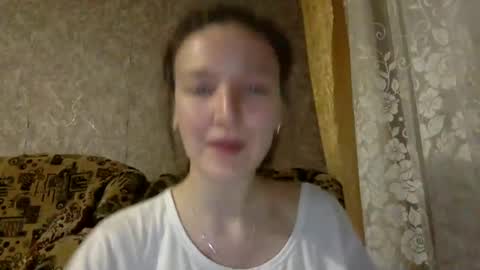 Snapshot of shining_pearl chatting on 02/26/25, 06:32 Jesica online show from 02/26/25, 06:32