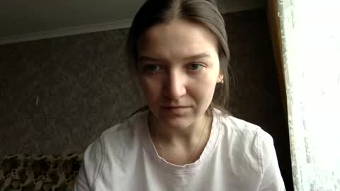 Snapshot of shining_pearl chatting on 03/10/25, 12:04 Jesica online show from 03/10/25, 12:04