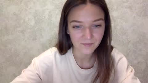 Snapshot of shining_pearl chatting on 10/07/25, 04:15 Jesica online show from 10/07/25, 04:15