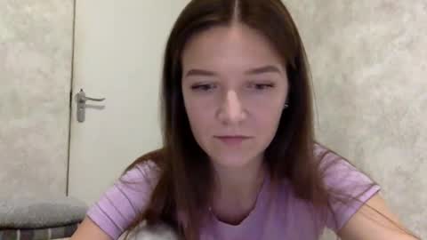 Snapshot of shining_pearl chatting on 11/09/25, 08:40 Jesica online show from 11/09/25, 08:40