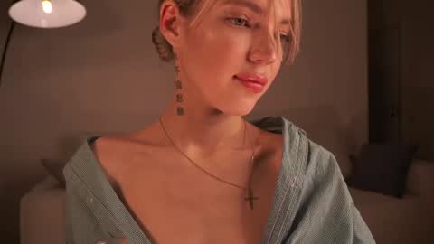 Nika online show from 01/23/25, 12:04