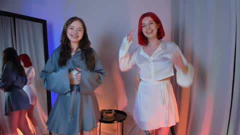 Snapshot of shiny_bell chatting on 01/21/25, 04:16 Bell 3 Next broadcast online show from 01/21/25, 04:16