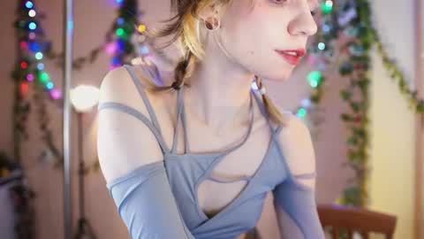 Snapshot of shiny_jail chatting on 11/05/25, 01:05 JennyMira THANK YOU FOR 77 777 online show from 11/05/25, 01:05