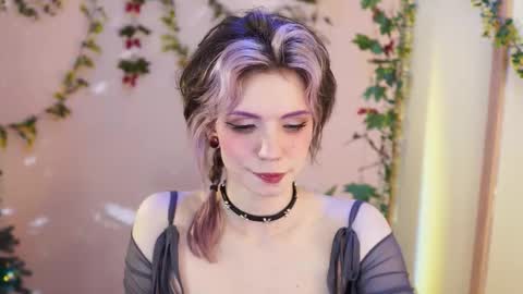 Snapshot of shiny_jail chatting on 12/13/25, 07:53 JennyMira THANK YOU FOR 77 777 online show from 12/13/25, 07:53