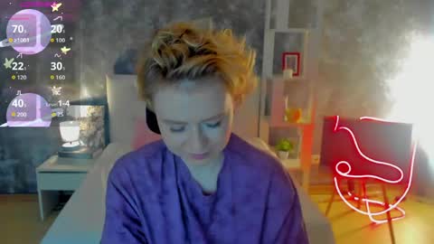 Snapshot of shiny_lisss chatting on 05/14/26, 01:45 Lisa online show from 05/14/26, 01:45