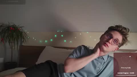 Snapshot of shirizo chatting on 01/05/26, 11:08 Matthew online show from 01/05/26, 11:08