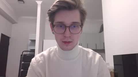 Snapshot of shirizo chatting on 02/15/26, 07:21 Matthew online show from 02/15/26, 07:21