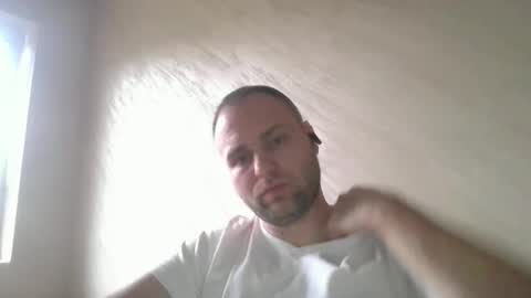 shmele_04 online show from 12/17/25, 01:39