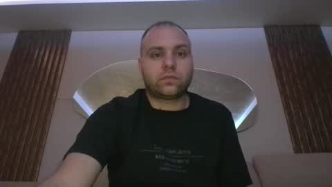 shmele_04 online show from 01/11/26, 10:59