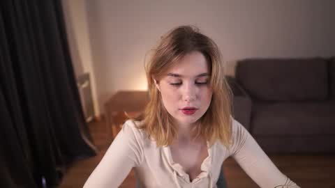 Snapshot of shoggothy chatting on 09/14/25, 01:10 Agatha online show from 09/14/25, 01:10