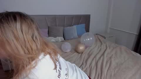 Snapshot of shoggothy chatting on 10/12/25, 01:21 Agatha online show from 10/12/25, 01:21