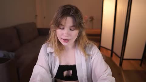 Snapshot of shoggothy chatting on 12/21/25, 01:18 Agatha online show from 12/21/25, 01:18