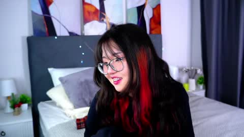 Naomi online show from 04/04/26, 12:24