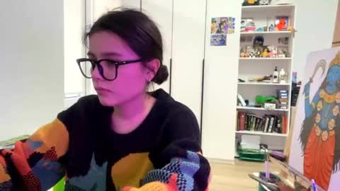 Marie online show from 04/17/26, 01:58