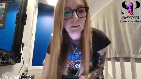 Snapshot of short_sweetpea chatting on 10/12/25, 08:46 short sweetpea online show from 10/12/25, 08:46