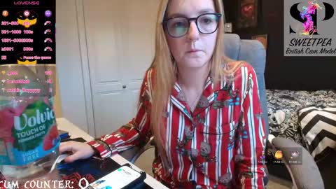 Snapshot of short_sweetpea chatting on 10/22/25, 07:08 short sweetpea online show from 10/22/25, 07:08