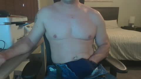 Snapshot of shorterhair99698298 chatting on 10/01/25, 02:01 shorterhair99698298 online show from 10/01/25, 02:01