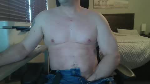 Snapshot of shorterhair99698298 chatting on 02/23/26, 03:53 shorterhair99698298 online show from 02/23/26, 03:53