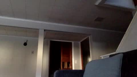 shortiesn40s online show from 12/04/25, 08:17