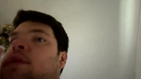 Snapshot of shortking69x chatting on 10/26/25, 05:19 shortking69x online show from 10/26/25, 05:19