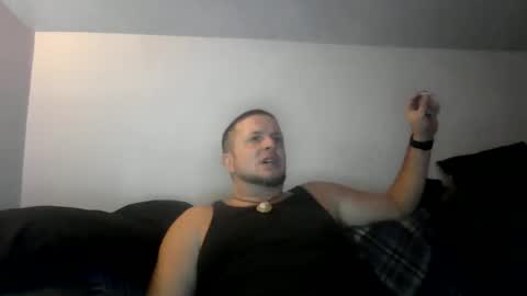 Snapshot of shortmel chatting on 10/14/25, 06:03 shortmel online show from 10/14/25, 06:03