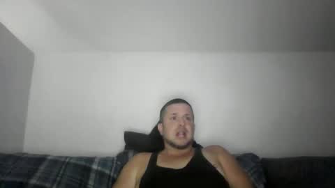 Snapshot of shortmel chatting on 10/15/25, 06:35 shortmel online show from 10/15/25, 06:35