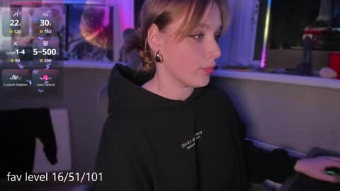 Snapshot of shorty_di chatting on 10/08/25, 05:32 Diana online show from 10/08/25, 05:32