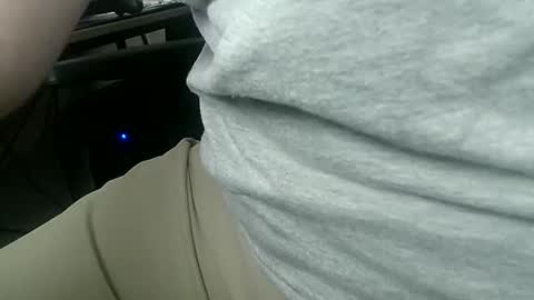 Snapshot of show_off_89 chatting on 10/14/25, 03:07 show_off_89 online show from 10/14/25, 03:07