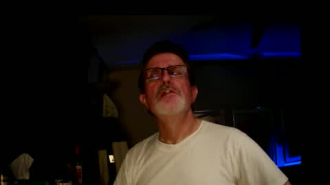 Snapshot of shrewtamer chatting on 11/14/25, 03:05 shrewtamer online show from 11/14/25, 03:05