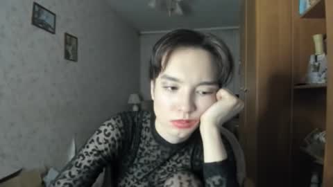 Snapshot of shtuchka2000 chatting on 11/30/25, 07:40 shtuchka2000 online show from 11/30/25, 07:40