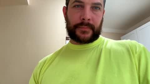 Snapshot of shubby420 chatting on 11/07/25, 01:00 YeahBoi420 online show from 11/07/25, 01:00