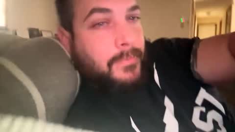 Snapshot of shubby420 chatting on 12/17/25, 06:58 YeahBoi420 online show from 12/17/25, 06:58