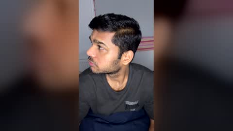 shubh509083 online show from 04/15/26, 11:27