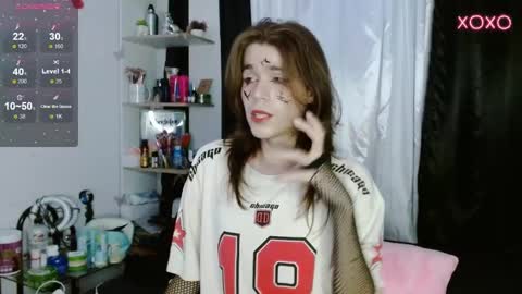 Snapshot of shun_sun chatting on 12/08/24, 12:29 Shun White online show from 12/08/24, 12:29