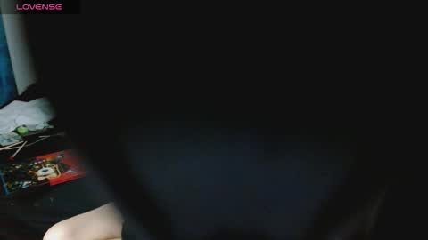 Snapshot of shun_sun chatting on 01/14/26, 06:19 Shun White online show from 01/14/26, 06:19