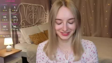 Snapshot of shy__polly chatting on 05/20/26, 12:06 Polly online show from 05/20/26, 12:06