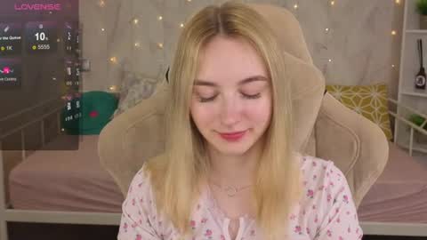 Snapshot of shy__polly chatting on 06/12/26, 12:09 Polly online show from 06/12/26, 12:09