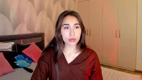 Snapshot of shy_bambiii chatting on 11/05/25, 01:49 Mika online show from 11/05/25, 01:49