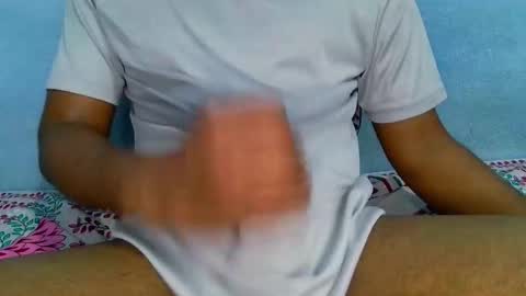 shyeyes online show from 02/18/25, 01:55