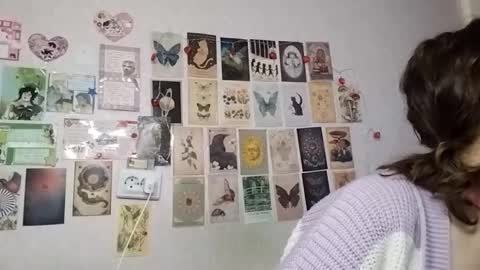 Snapshot of shy_kiss_twinkle_bloop chatting on 10/02/25, 01:18 Milena online show from 10/02/25, 01:18