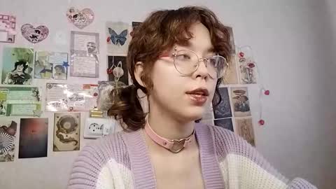 Snapshot of shy_kiss_twinkle_bloop chatting on 10/03/25, 10:12 Milena online show from 10/03/25, 10:12