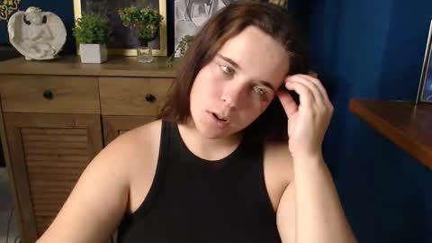 Snapshot of shy_lil chatting on 09/11/25, 01:11 shy_lil online show from 09/11/25, 01:11