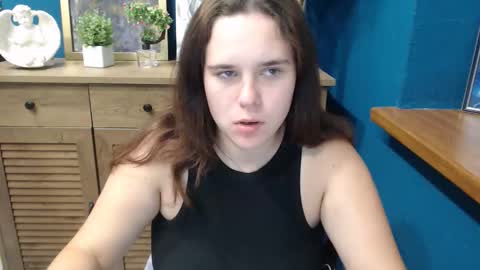 Snapshot of shy_lil chatting on 09/20/25, 06:36 shy_lil online show from 09/20/25, 06:36
